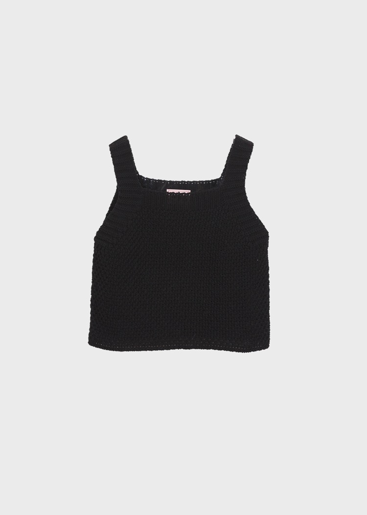 3rd) a square sleeveless (black)